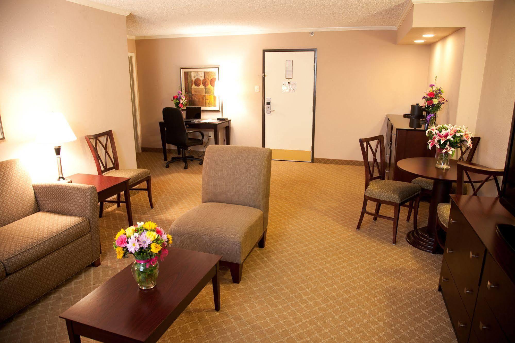 Comfort Inn & Suites At Copeland Tower Metairie Eksteriør billede
