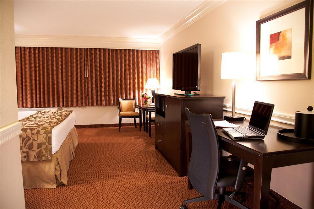 Comfort Inn & Suites At Copeland Tower Metairie Eksteriør billede